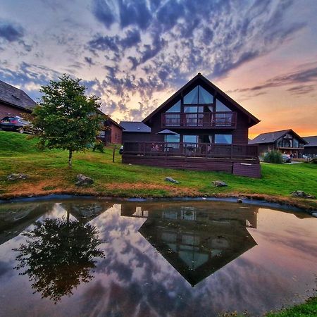 Lake View Lodge St Columb Major Exterior photo